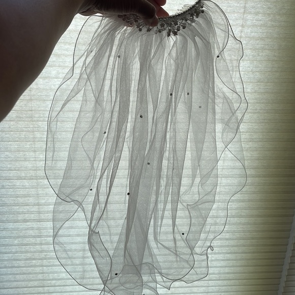 Excellent condition Girls headpiece - Picture 3 of 9